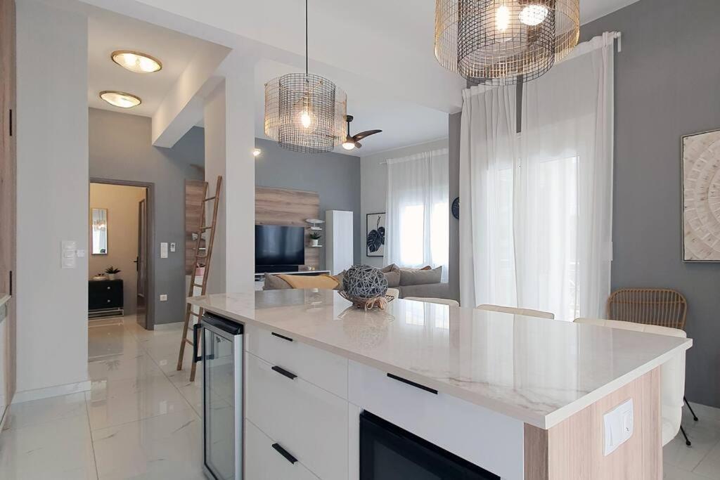 Hidden Gem On The Piraeus Coast Apartman Kültér fotó