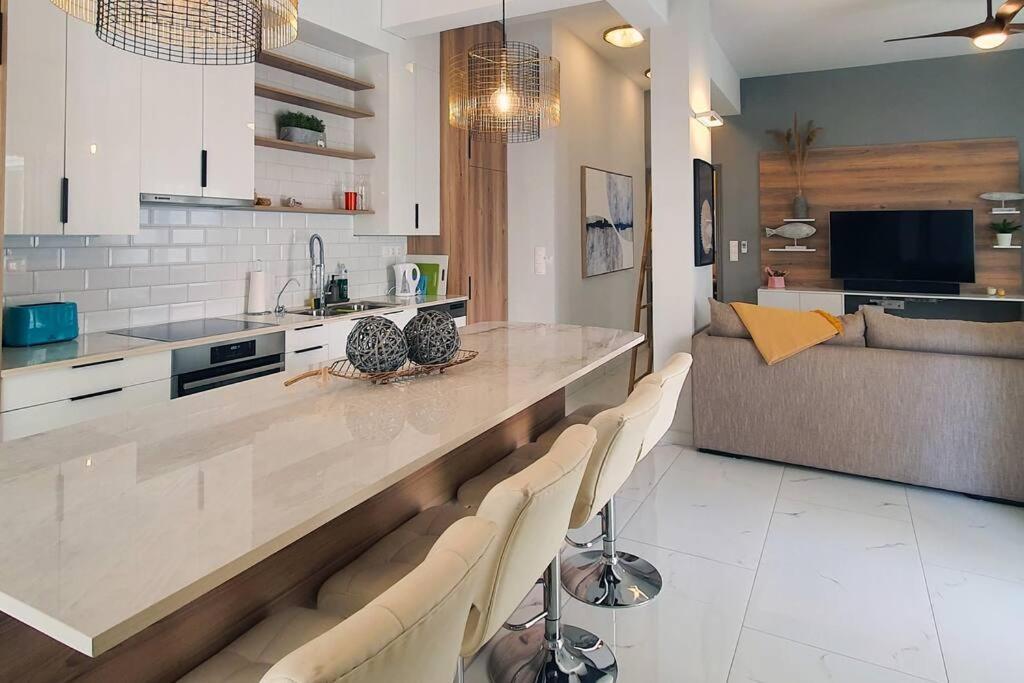Hidden Gem On The Piraeus Coast Apartman Kültér fotó